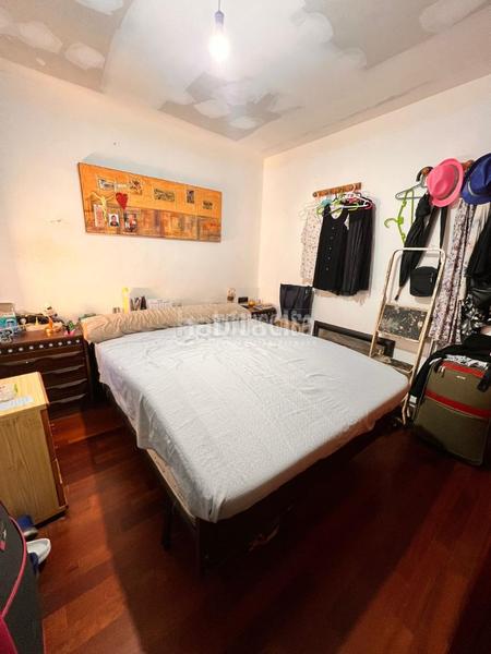 Foto cce32df6-fd2d-4a22-8d2e-ed59deeeb8cd. Piso  en venta en Prosperitat Barcelona