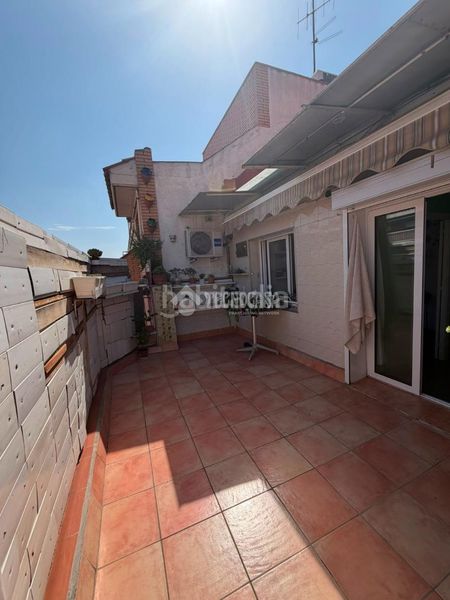 Foto b4ae5210-f1f0-423b-8e4b-87e6f77f9e94. Pis a Prosperitat Barcelona