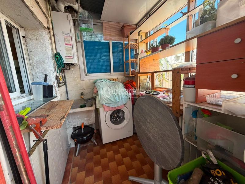 Foto d7f03a07-0c90-4e6c-9fc9-c6a82da7a210. Pis a Prosperitat Barcelona