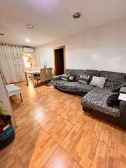 Appartamento in Prosperitat. Piso en venta en barcelona