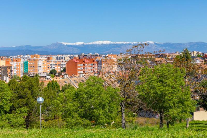 Foto fb3f1c0d-a261-4b59-a32e-eb1a53d588ab. Piso  en venta en Tres Olivos-Valverde Madrid
