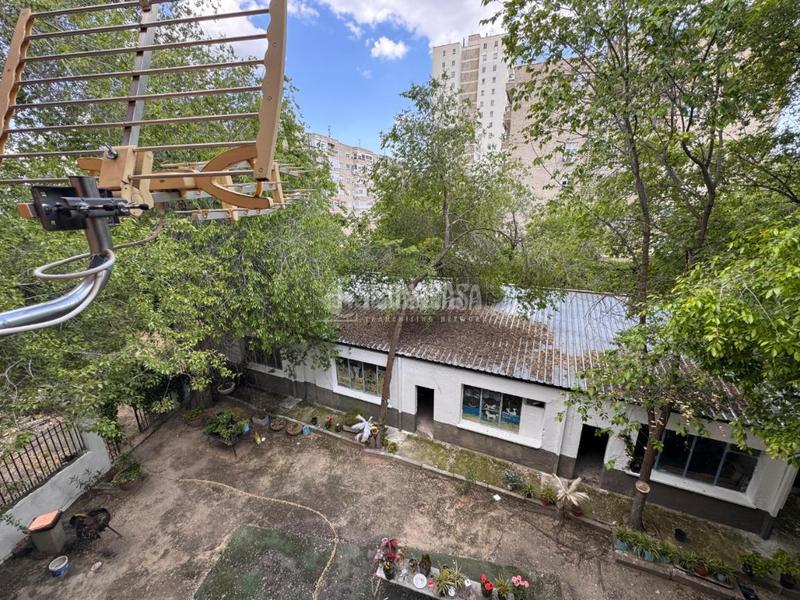 Foto 0266d563-20d1-4112-adf9-56f0d59035df. Edifici a Tres Olivos-Valverde Madrid