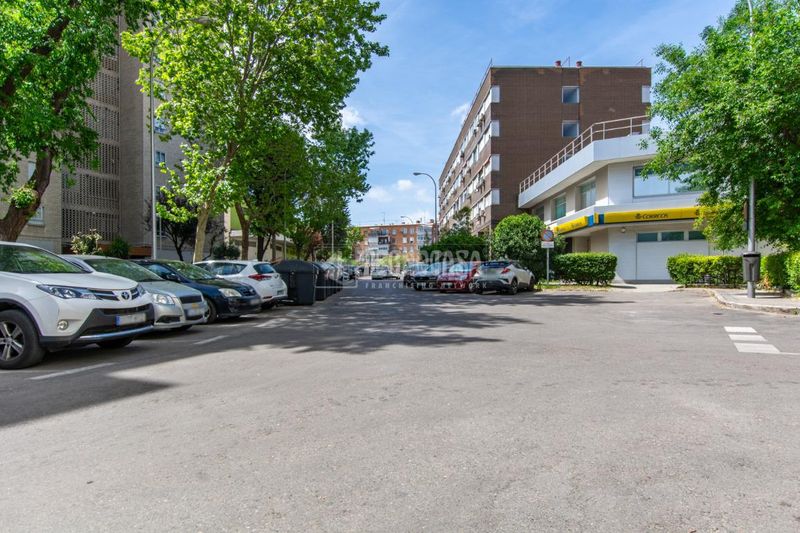 Foto 6841a8b9-5312-45b1-9e7d-e3430beb259f. Piso  en venta en Tres Olivos-Valverde Madrid