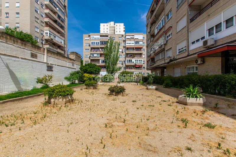 Foto aa3ee80e-ac8c-43a4-81db-c1e9484ead65. Piso  en venta en Tres Olivos-Valverde Madrid
