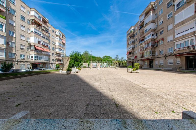 Foto cd2f5090-2be8-4801-844d-17601e42ffa6. Piso  en venta en Tres Olivos-Valverde Madrid