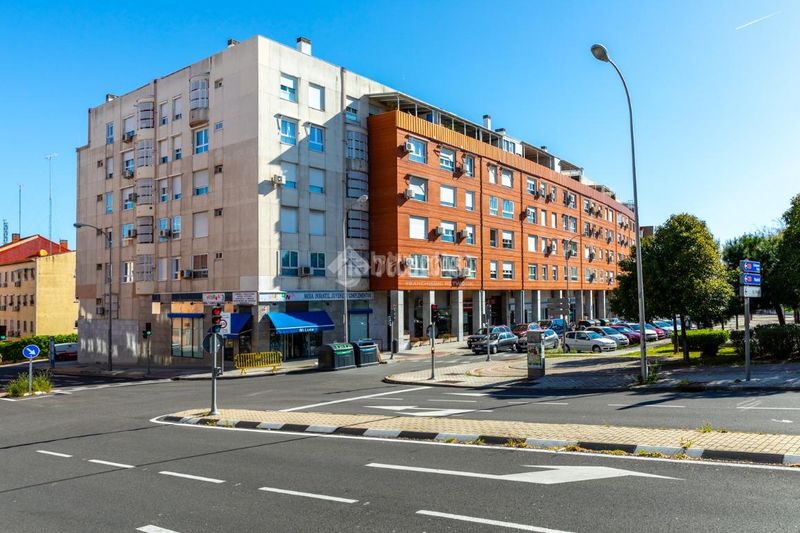 Foto aa874b88-9c15-4eb7-b157-0a926c8b4325. Casa aparellada a Tres Olivos-Valverde Madrid