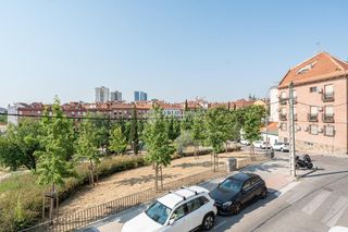 Flat in Tres Olivos-Valverde