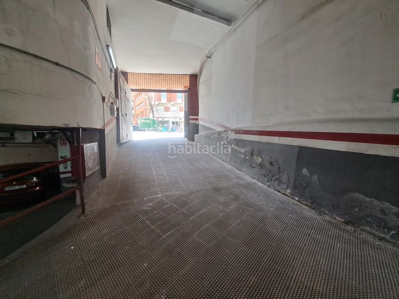 Foto a821d455-cb16-4bad-9f64-1a536ed9ff04. Aparcament cotxe a Font de la Guatlla Barcelona