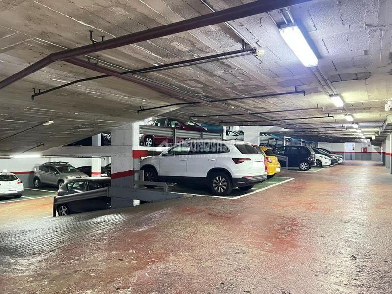 Foto a5e3db24-057a-4bc9-8e3a-0ce81c037842. Autoparkplatz in L´Antiga Esquerra de l´Eixample Barcelona