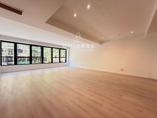 Appartement  Calle del comte d'urgell. Onurbe grup i piso en venta en eixample