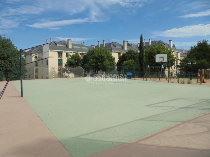 Foto 5dcdf0ab-296b-41ac-9629-65161b621329. Pis amb calefacció piscina a Fontenebro-Altavista Collado Villalba