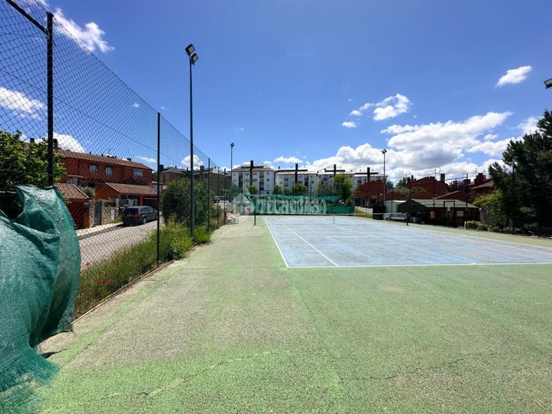 Foto 0d3b3a00-c7ee-45a8-be19-596d4da8f514. Pis amb calefacció a Fontenebro-Altavista Collado Villalba