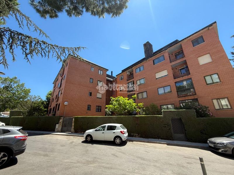 Foto b89703f6-6043-4e51-b3d5-a83e5f5d01f5. Pis amb calefacció a Fontenebro-Altavista Collado Villalba