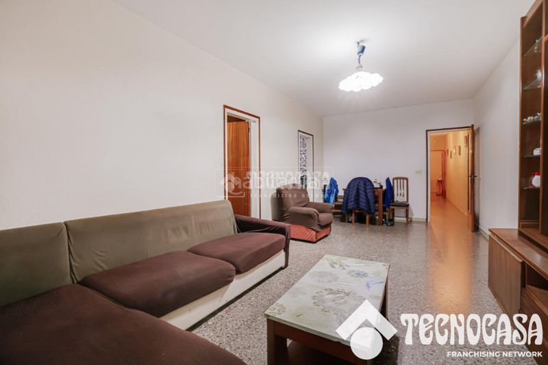 Foto ff1e8ade-efa3-4d96-a1f2-afbb57a588d6. Pis a Estruch-Eixample Prat de Llobregat (El)