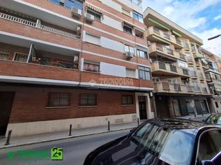Pis  C. azucena. Piso en venta en ciudad real