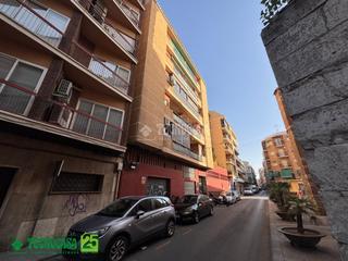 Piso  C. azucena. Piso en venta en ciudad real