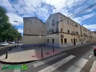 Pis  Francisco pizarro. Piso en venta en ciudad real