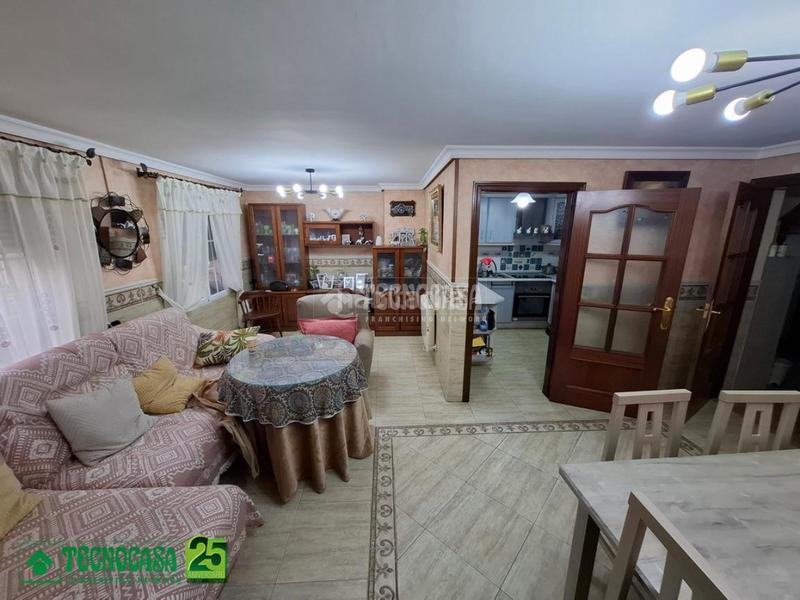 Foto 2fc14200-32f9-4965-ba45-32e5186416bb. Casa aparellada a Santa María - Pío XII Ciudad Real