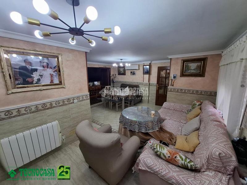 Foto 573ef946-855b-4fd1-b2f0-50de06c69cf4. Casa aparellada a Santa María - Pío XII Ciudad Real