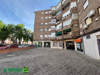 Geschäftsraum in Plaza de Toros. Local comercial en venta en ciudad real