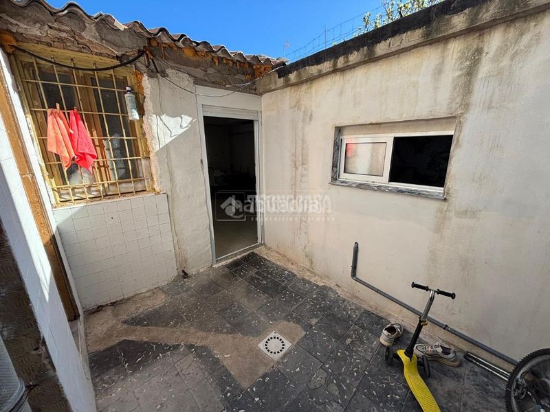 Foto 10f3b4fd-ebff-493b-b3e4-f7ac936ec61b. Casa a Natzaret Valencia