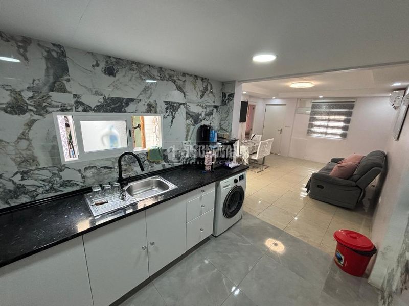 Foto 48454b33-6c98-4edb-be11-e1b201789f96. Casa a Natzaret Valencia