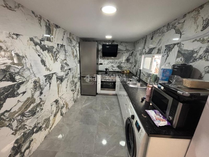 Foto 81e43457-fa36-46f1-8c33-1c2b50b0d7aa. Casa a Natzaret Valencia