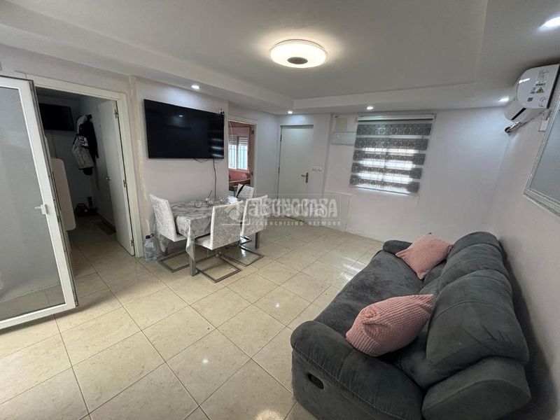 Foto 85804f57-8c89-43cc-a9ff-ffcf300d75eb. Casa a Natzaret Valencia