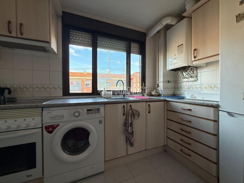 Foto 6520a15f-c8ea-42a0-b5fd-8b4e046f04f7. Pis amb calefacció piscina a Pinar del Rey Madrid