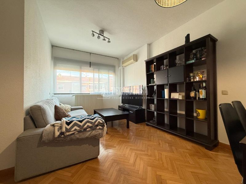 Foto 9d0cd795-b3d1-4757-a028-24d5154e7bf1. Pis amb calefacció piscina a Pinar del Rey Madrid