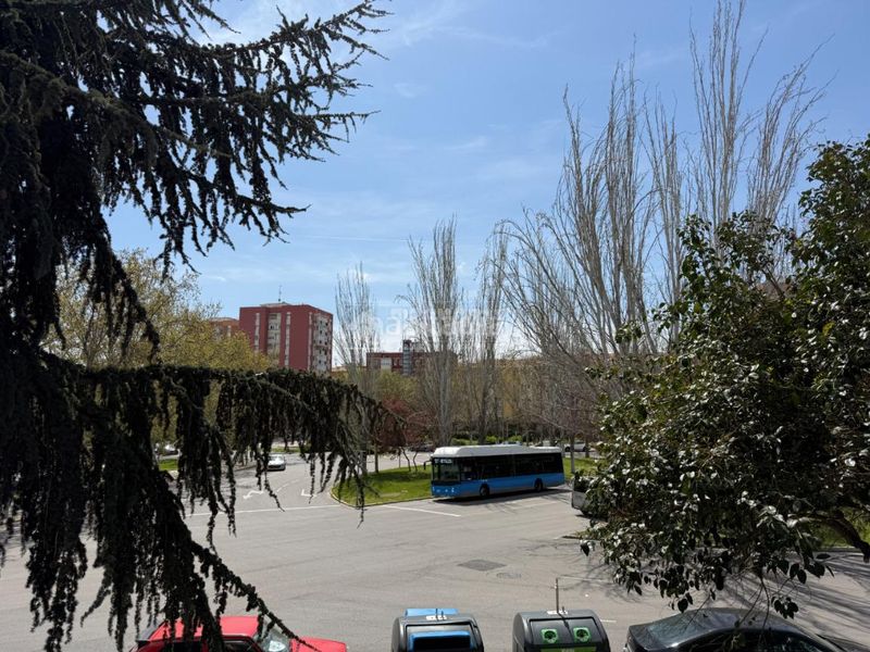 Foto d3aa77c9-0cf7-4aba-9df1-c385ed2fd431. Local comercial a Pinar del Rey Madrid