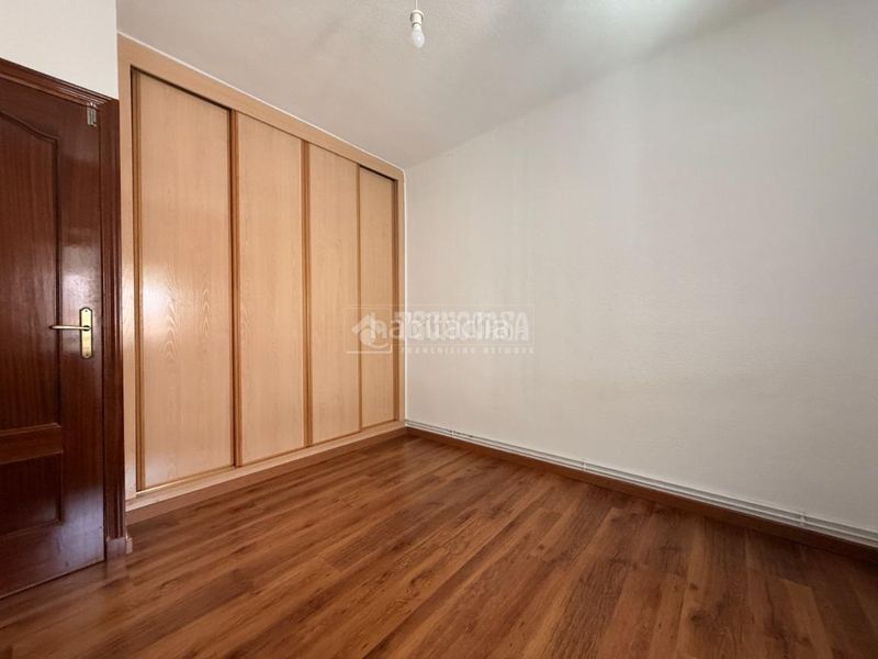 Foto 1c4dacd4-3a0e-473e-a797-7e7f8b9590f6. Pis amb calefacció a Pinar del Rey Madrid