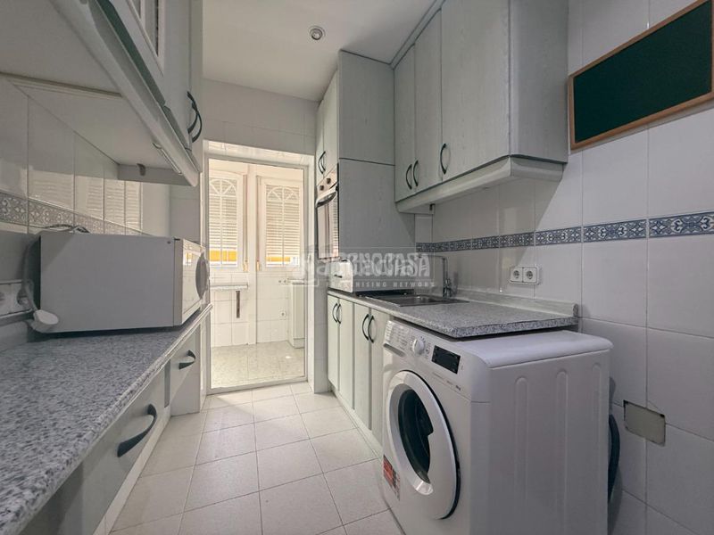 Foto 29411a1b-e738-48d1-8e32-f6c63ee2dd46. Pis amb calefacció a Pinar del Rey Madrid