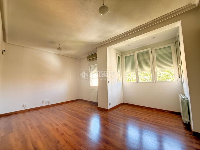 Foto 454bfb8c-541d-4e2d-987d-7a60869b506d. Pis amb calefacció a Pinar del Rey Madrid