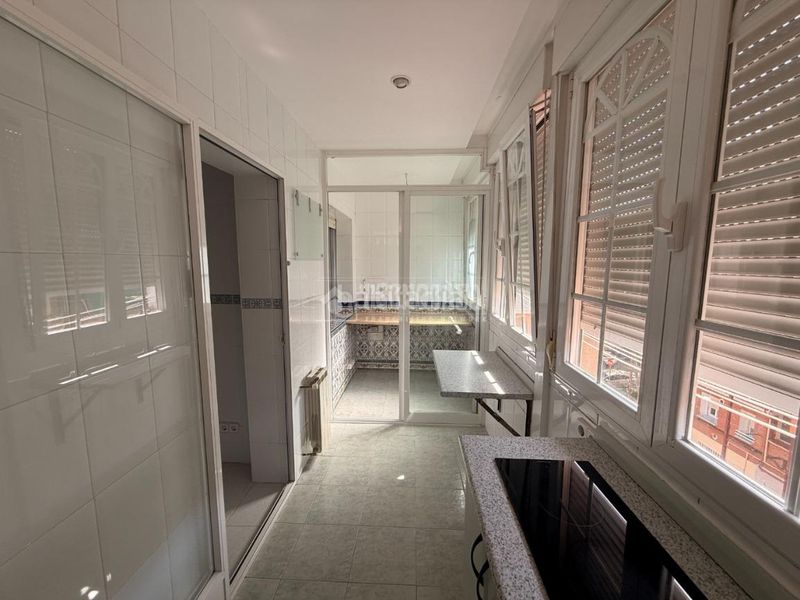 Foto c7ce612a-6c80-405c-989a-349f7b96754c. Pis amb calefacció a Pinar del Rey Madrid