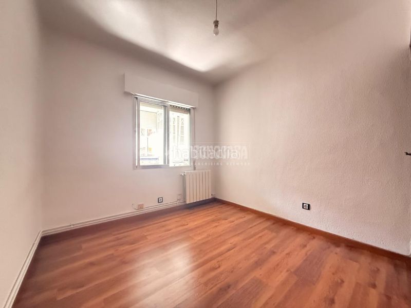 Foto f712ce5c-2cd4-42e0-8068-84a594174f41. Pis amb calefacció a Pinar del Rey Madrid