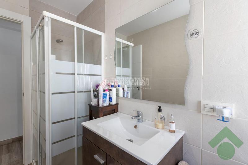 Foto cdddc58c-ed8a-4797-9a58-5c93f2cbae09. Piso  en venta en Barrio de Zaidín Granada