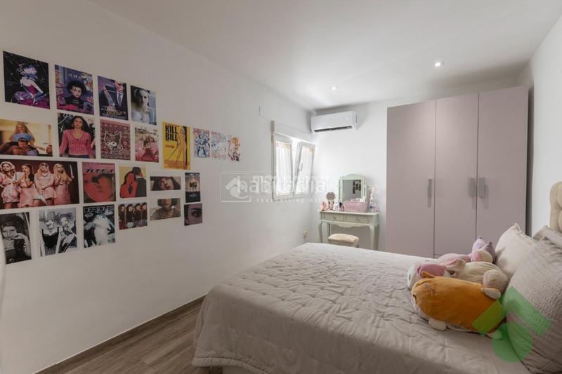 Foto f03ef5ec-4366-4cda-95a2-4e2ec618d96f. Piso  en venta en Barrio de Zaidín Granada