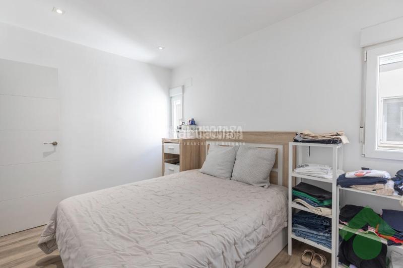 Foto f75180a9-397a-4613-9120-efc83b011296. Piso  en venta en Barrio de Zaidín Granada