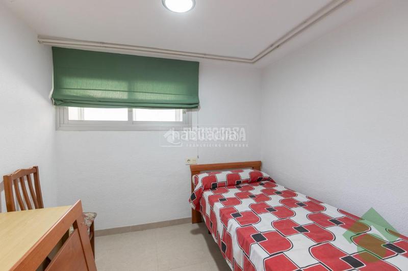 Foto 7c90ef58-45eb-44ab-b9e6-17288ad53260. Casa  en venta en Barrio de Zaidín Granada