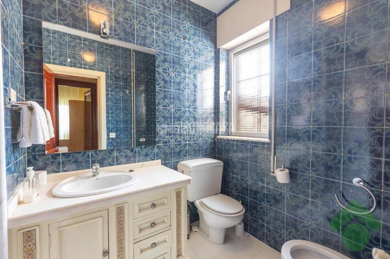 Foto cc714fef-bce8-4c9d-b052-f9c70fce6b63. Casa  en venta en Barrio de Zaidín Granada