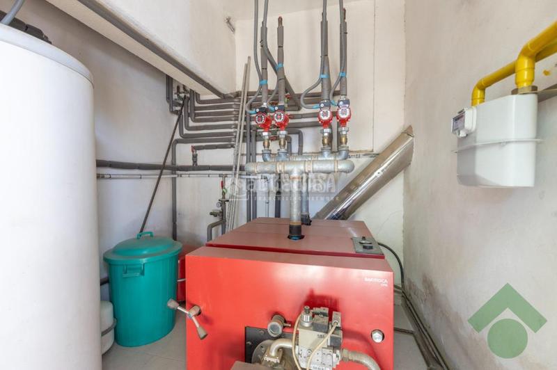 Foto e3597cc6-d1cb-4df6-90e0-5fa9d6daa8c7. Casa  en venta en Barrio de Zaidín Granada