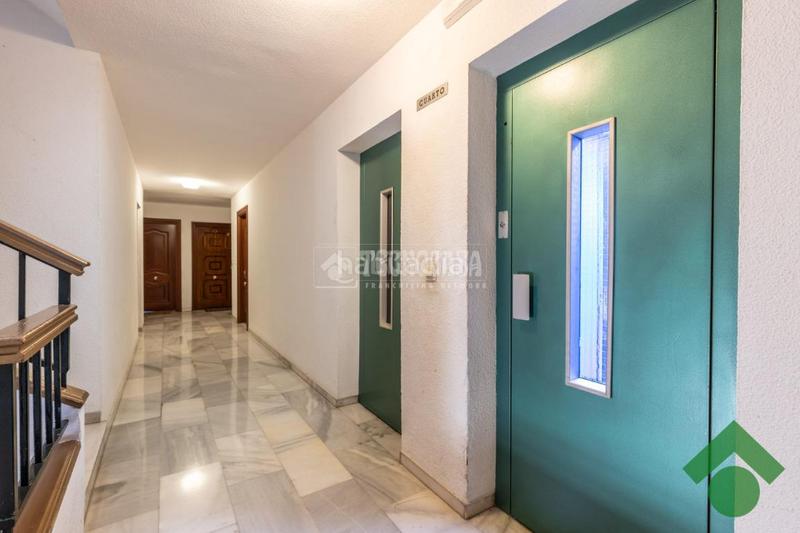 Foto e7edd134-8a1f-4562-be5c-d4a8d80e952a. Piso  en venta en Barrio de Zaidín Granada