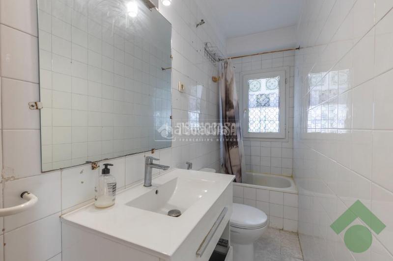 Foto c2f6d46a-764b-4c9a-9b14-0c624d3e9b20. Appartamento in Barrio de Zaidín Granada