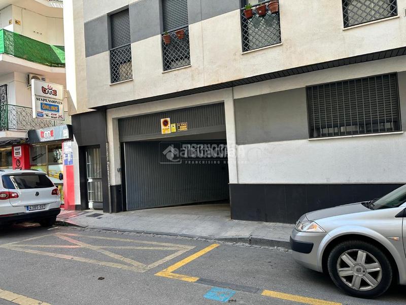 Foto 643be7fe-e4b8-478f-b8eb-bc4a208f1544. Aparcament cotxe a Barrio de Zaidín Granada