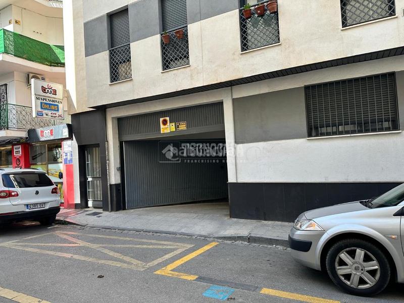 Foto 77a8ff2f-7155-4379-9825-4ac603a9d607. Aparcament cotxe a Barrio de Zaidín Granada