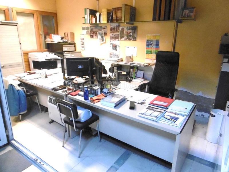 Foto a7bdaaf9-13fe-4bbe-a323-a2255989019a. Locale commerciale in Pradolongo Madrid