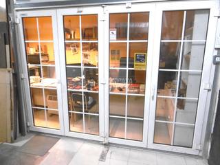 Local commercial en Pradolongo. Local comercial en venta en madrid