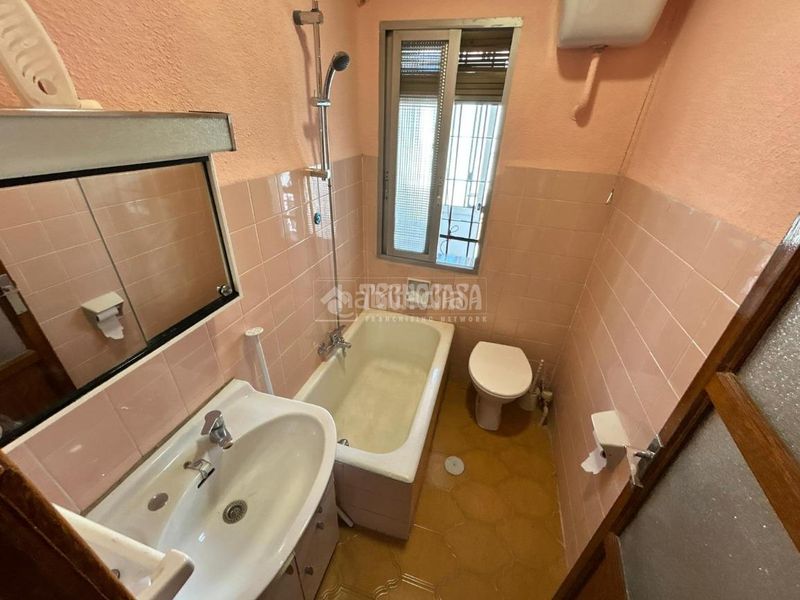 Foto f502e874-c912-4569-aee2-9b02043bd91c. Pis a Pradolongo Madrid