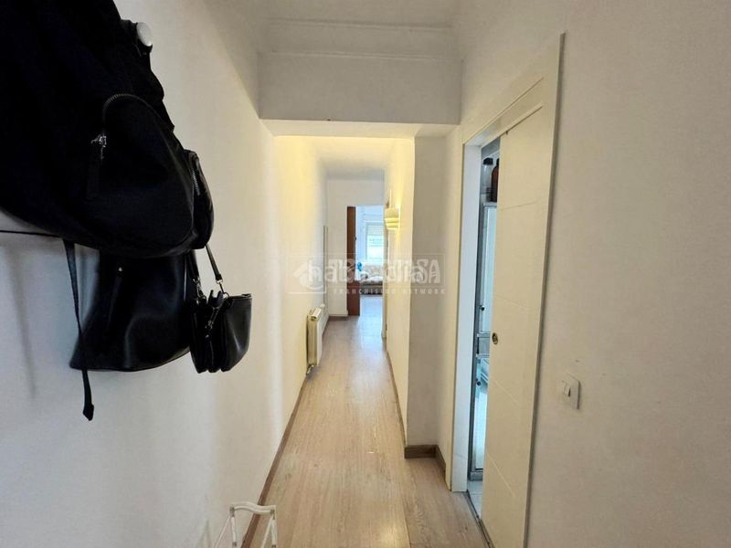 Foto 0f58feb9-b759-44af-8618-5d7cea6b9249. Flat with heating in Pradolongo Madrid